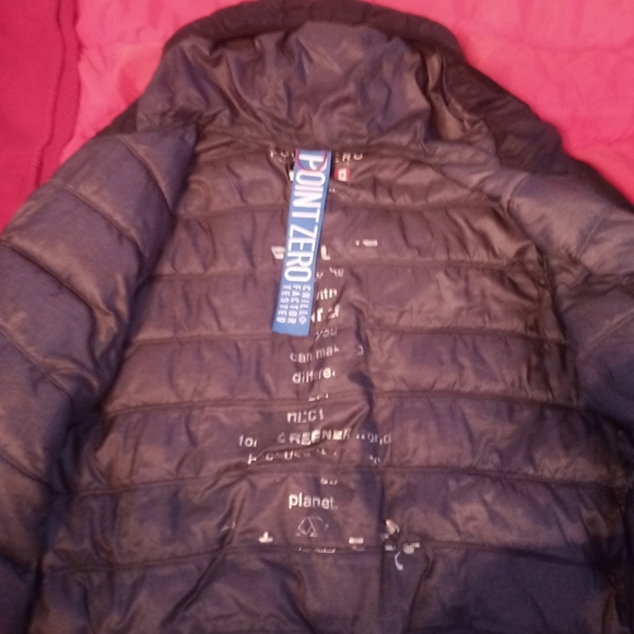 Black point zéro coats - Picture 4 of 4